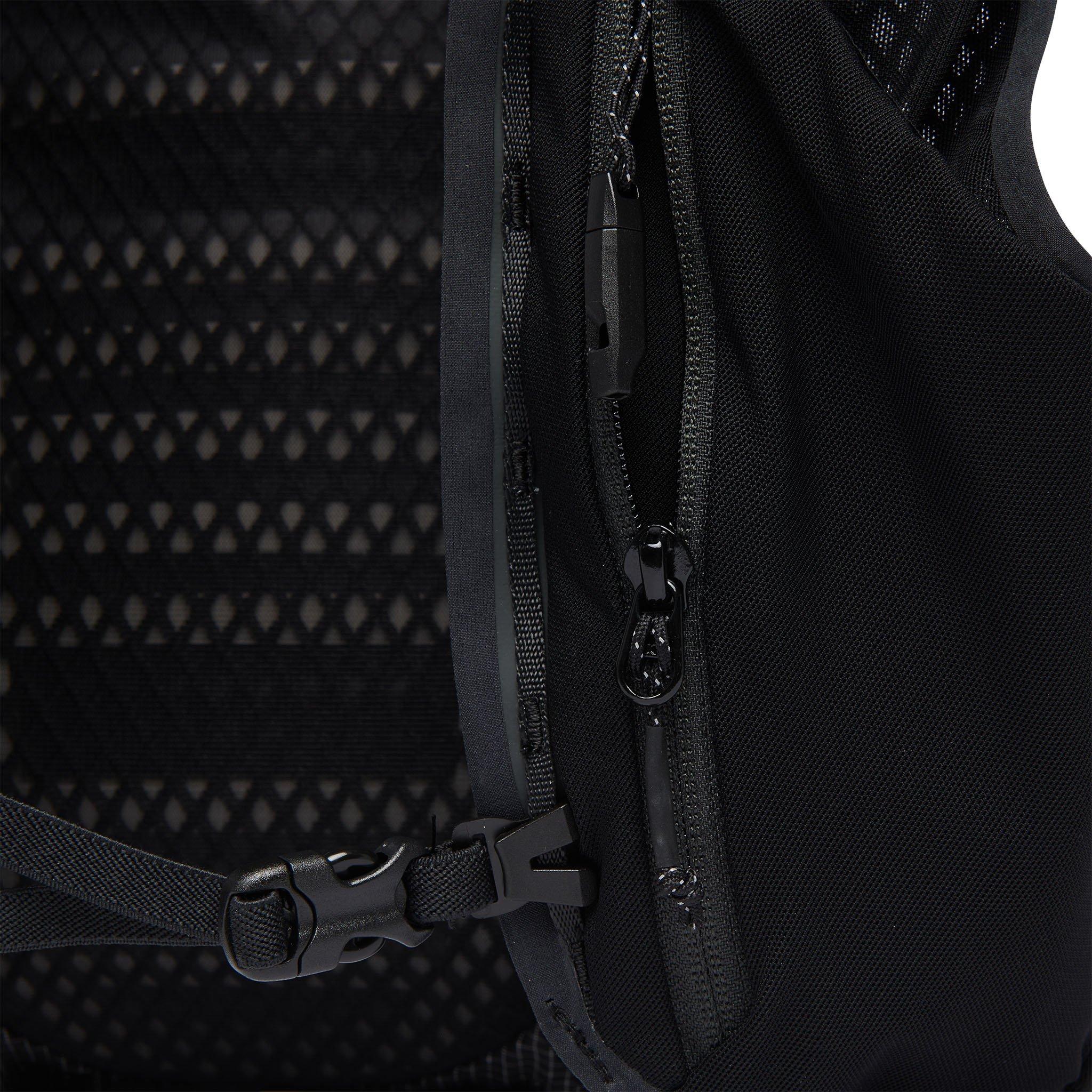 Product gallery image number 6 for product Distance Backpack 8L