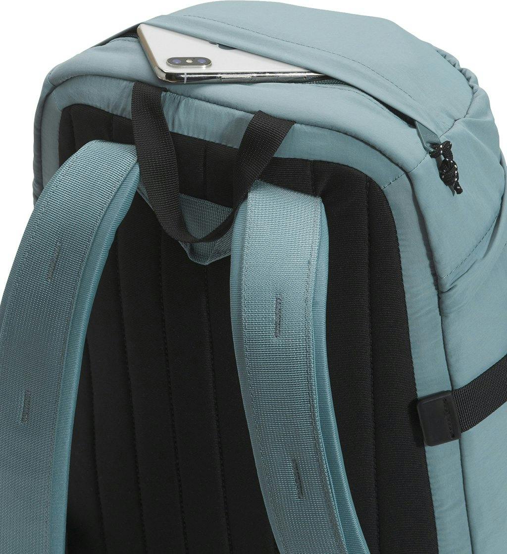 Numéro de l'image de la galerie de produits 4 pour le produit Sac de promenade Mountain 18L