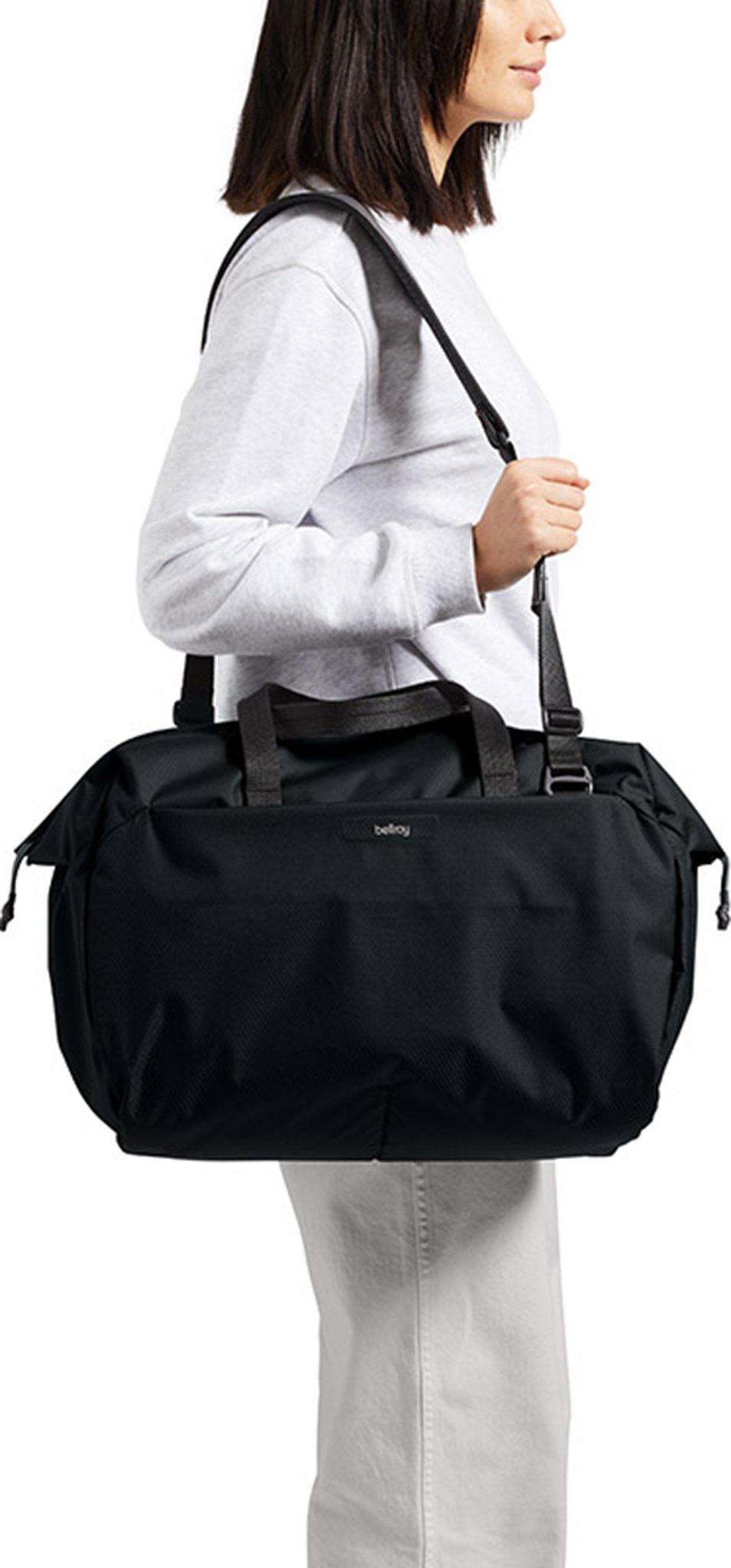 Product gallery image number 10 for product Lite Duffel Bag 30L