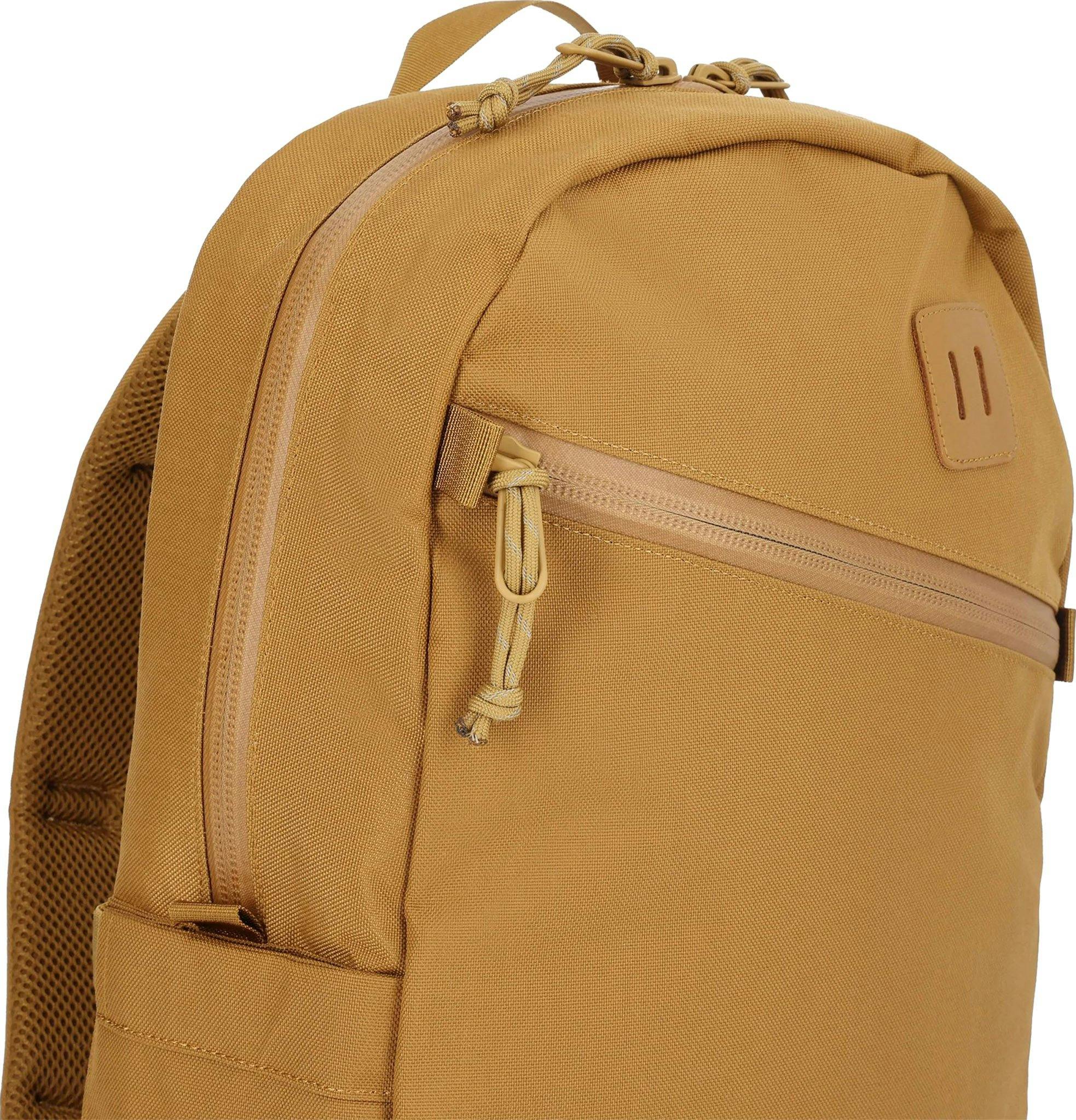 Product gallery image number 4 for product Daypack Tech 21.6L