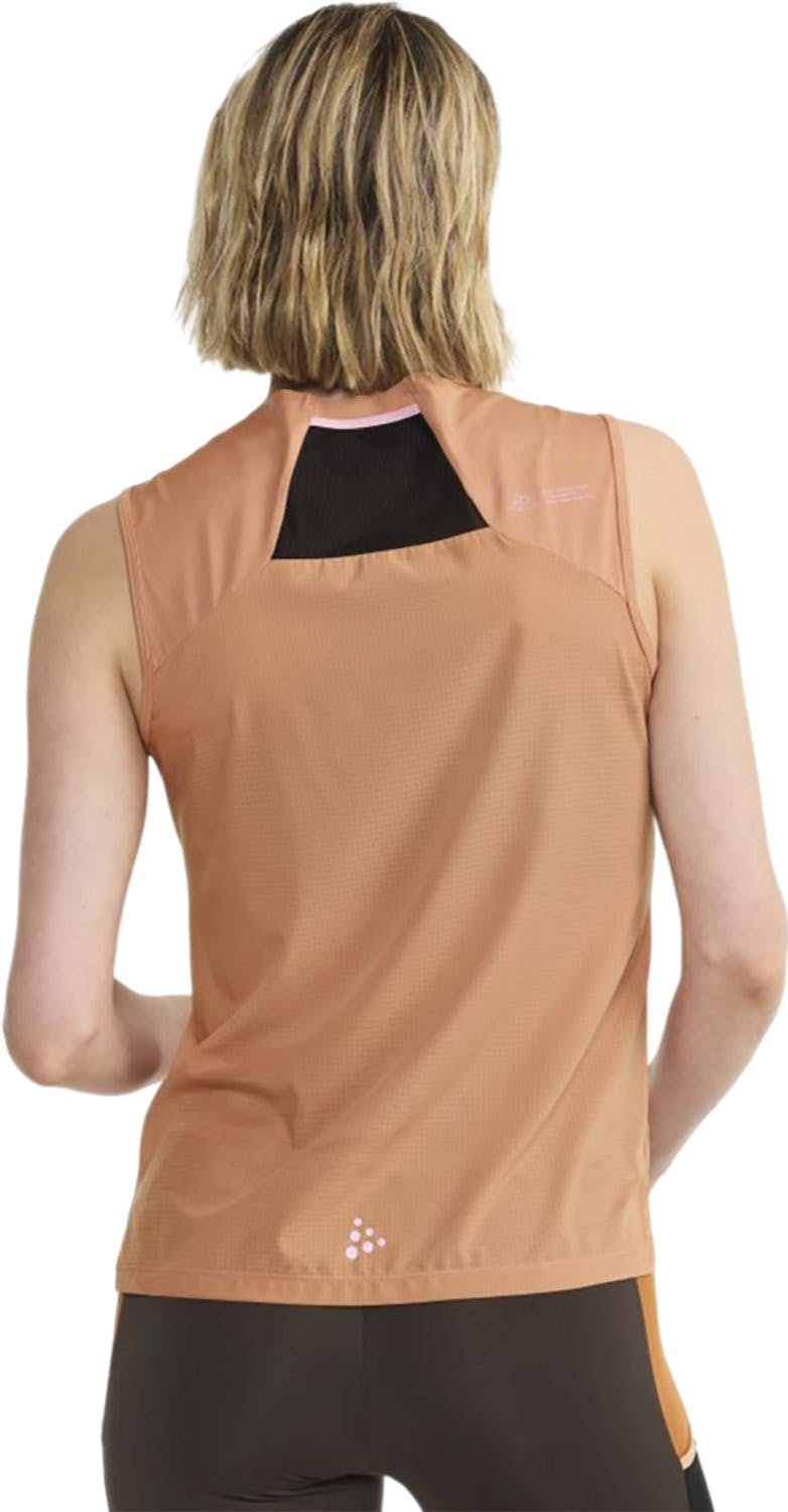 Product gallery image number 3 for product Pro Trail Singlet - Women's