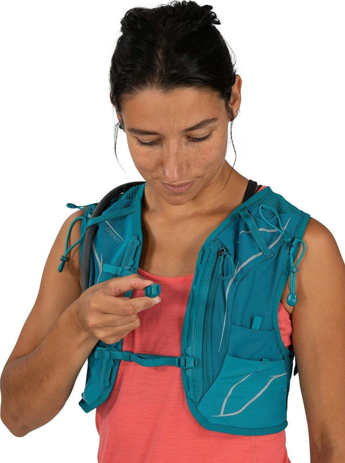Product gallery image number 9 for product Dyna Hydration Vest with Reservoir 6L - Women's